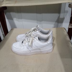 Youth Nike Air Force Ones GUC Size 5.5Y